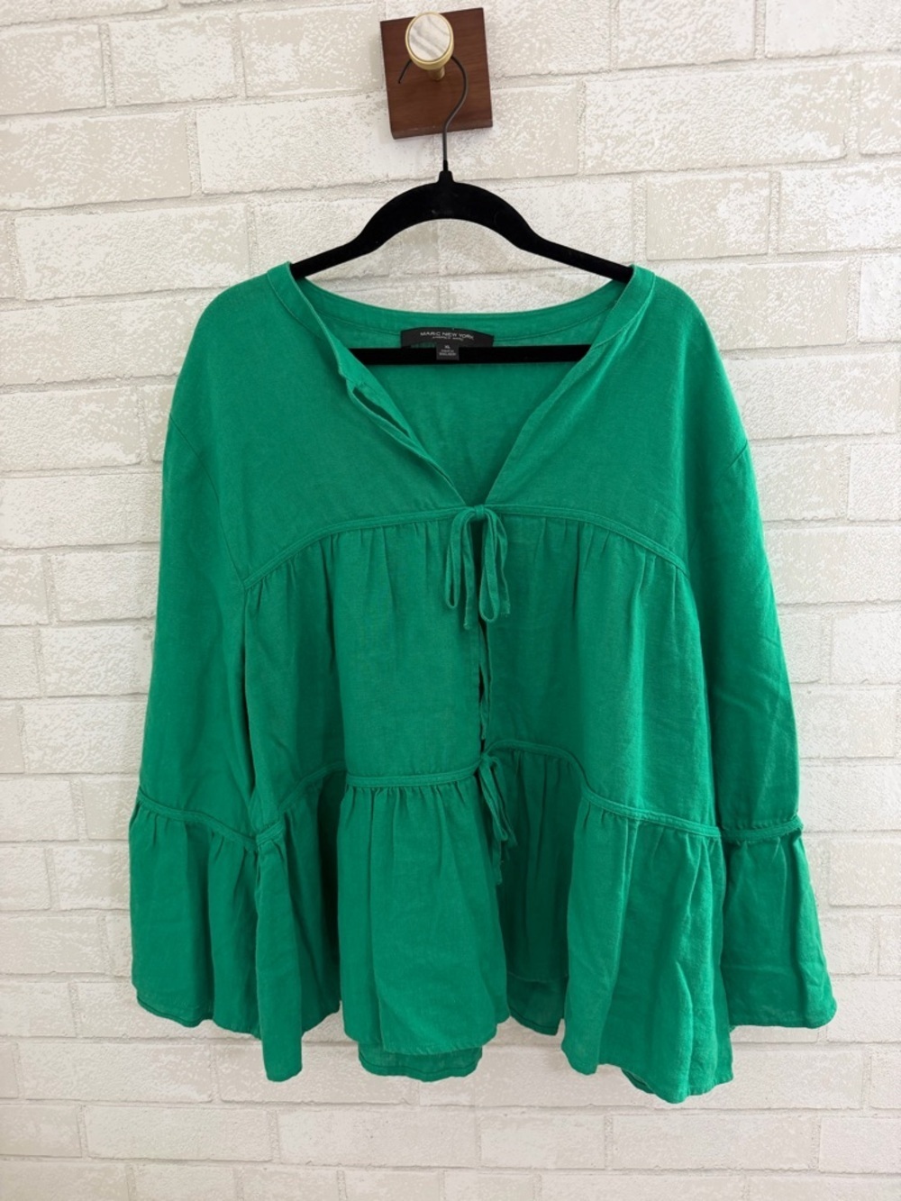 Marc New York Women's Blouse Kelly Green Tiered Ruffle Tie Front Size XL #3076